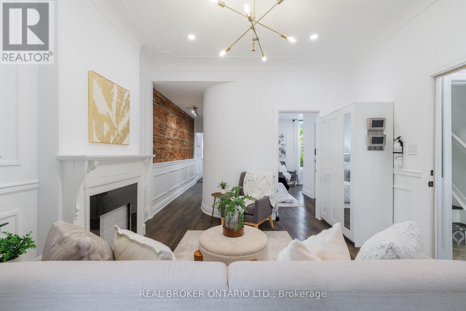 46 Murray Street E, Hamilton, ON - Indoor With Fireplace