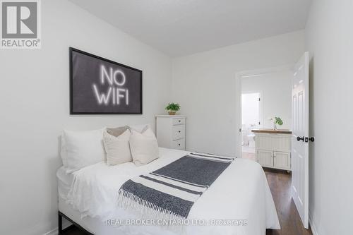 46 Murray Street E, Hamilton, ON - Indoor Photo Showing Bedroom