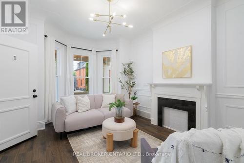 46 Murray Street E, Hamilton, ON - Indoor Photo Showing Living Room With Fireplace