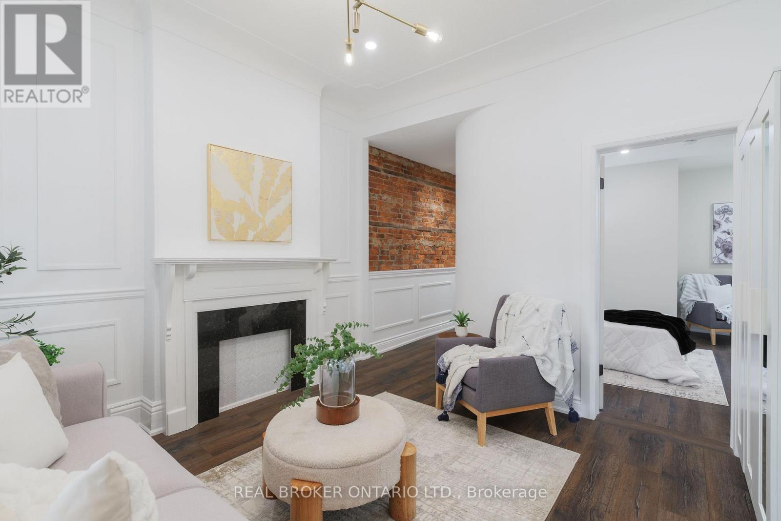46 Murray Street E, Hamilton, ON - Indoor With Fireplace