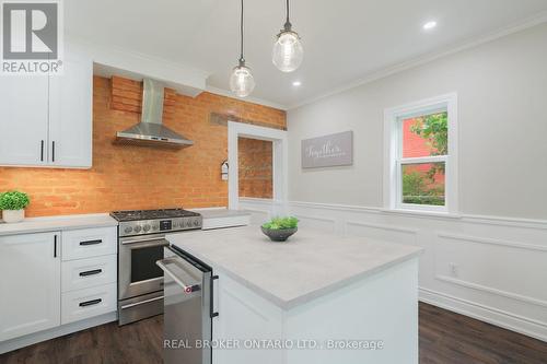 46 Murray Street E, Hamilton, ON - Indoor Photo Showing Kitchen