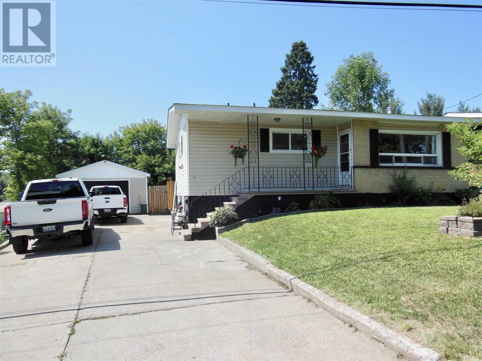 291 St. Patrick St, Sault Ste. Marie, ON - Outdoor With Deck Patio Veranda