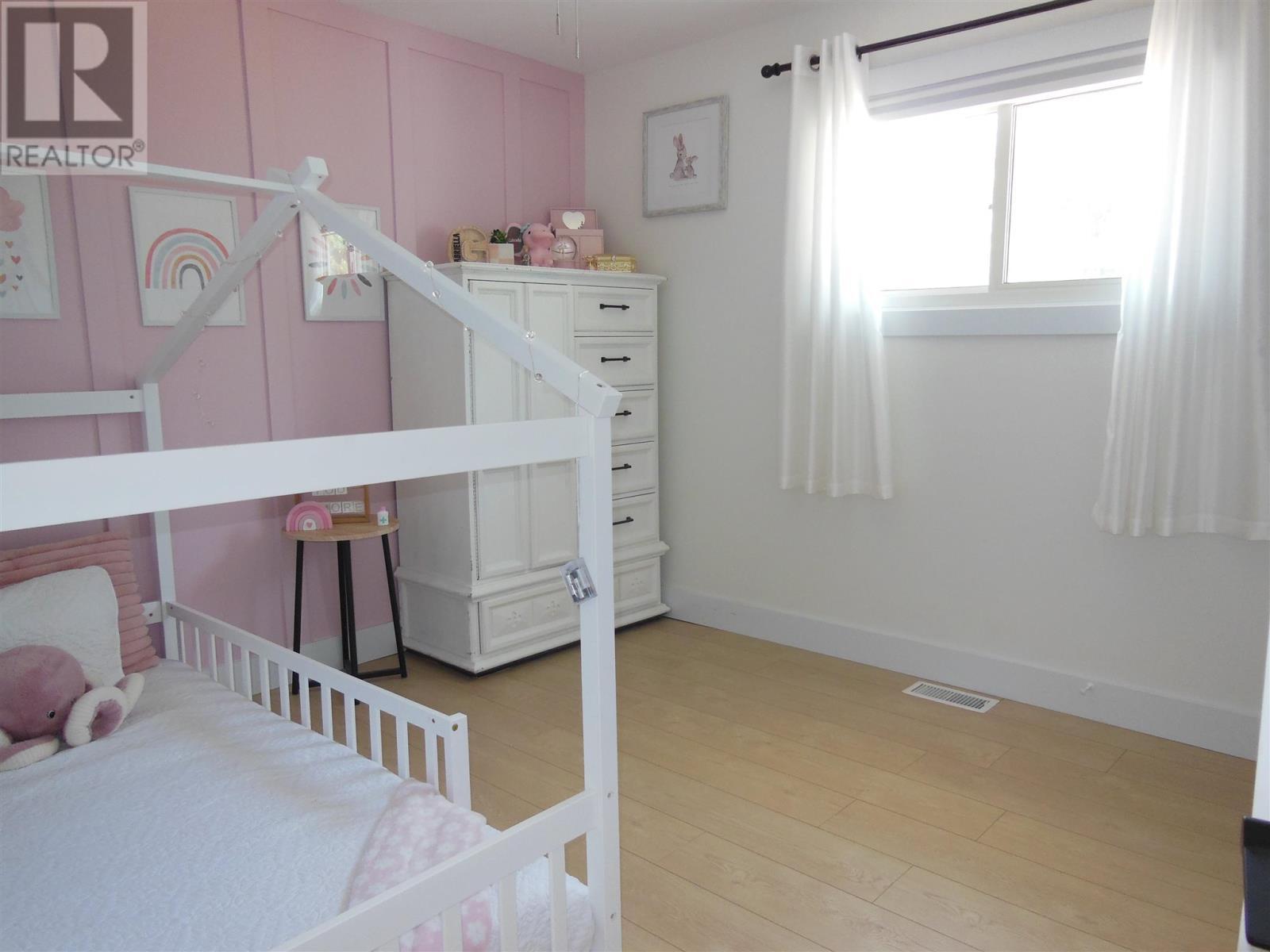 291 St. Patrick St, Sault Ste. Marie, ON - Indoor Photo Showing Bedroom