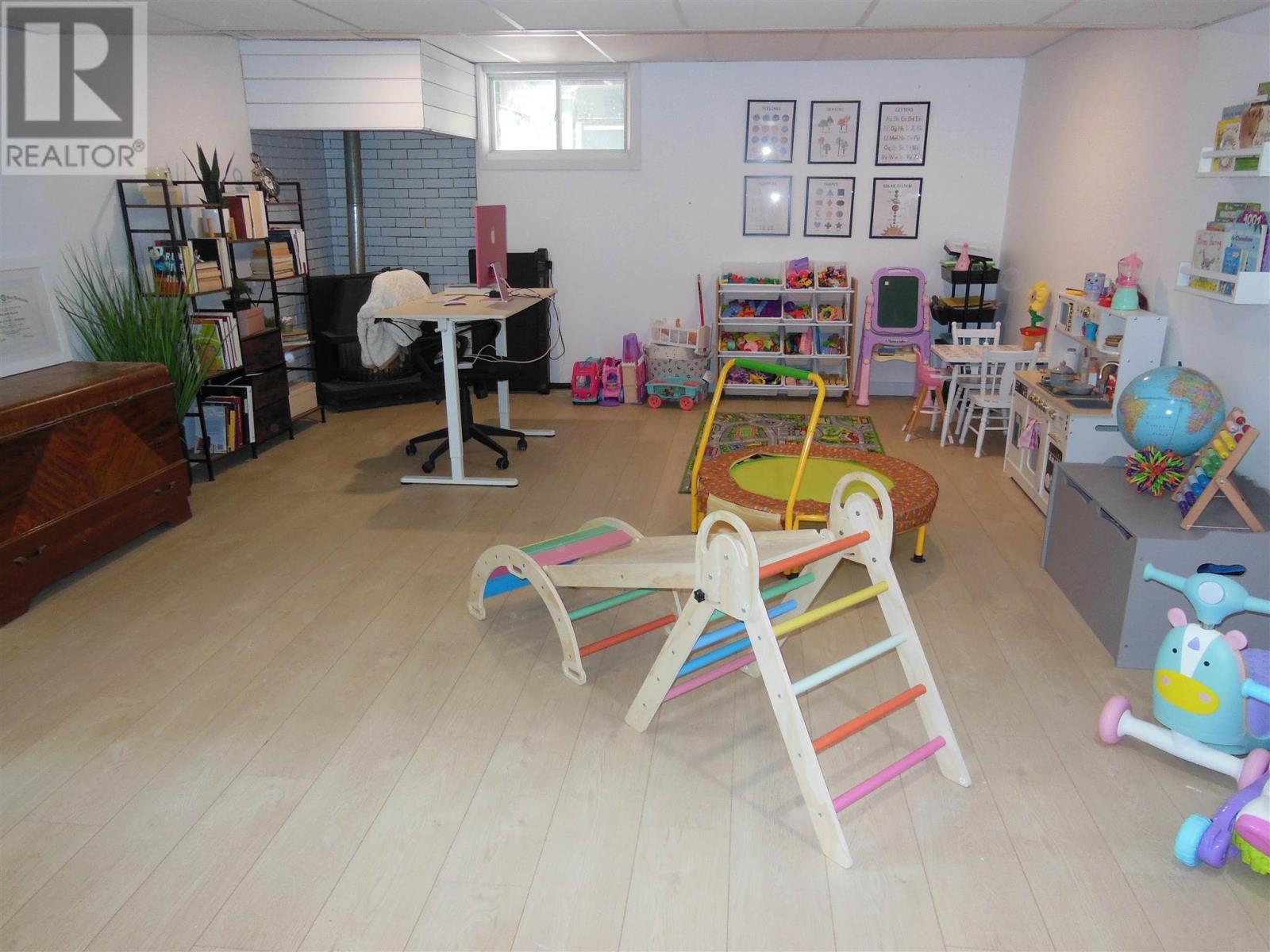 291 St. Patrick St, Sault Ste. Marie, ON - Indoor