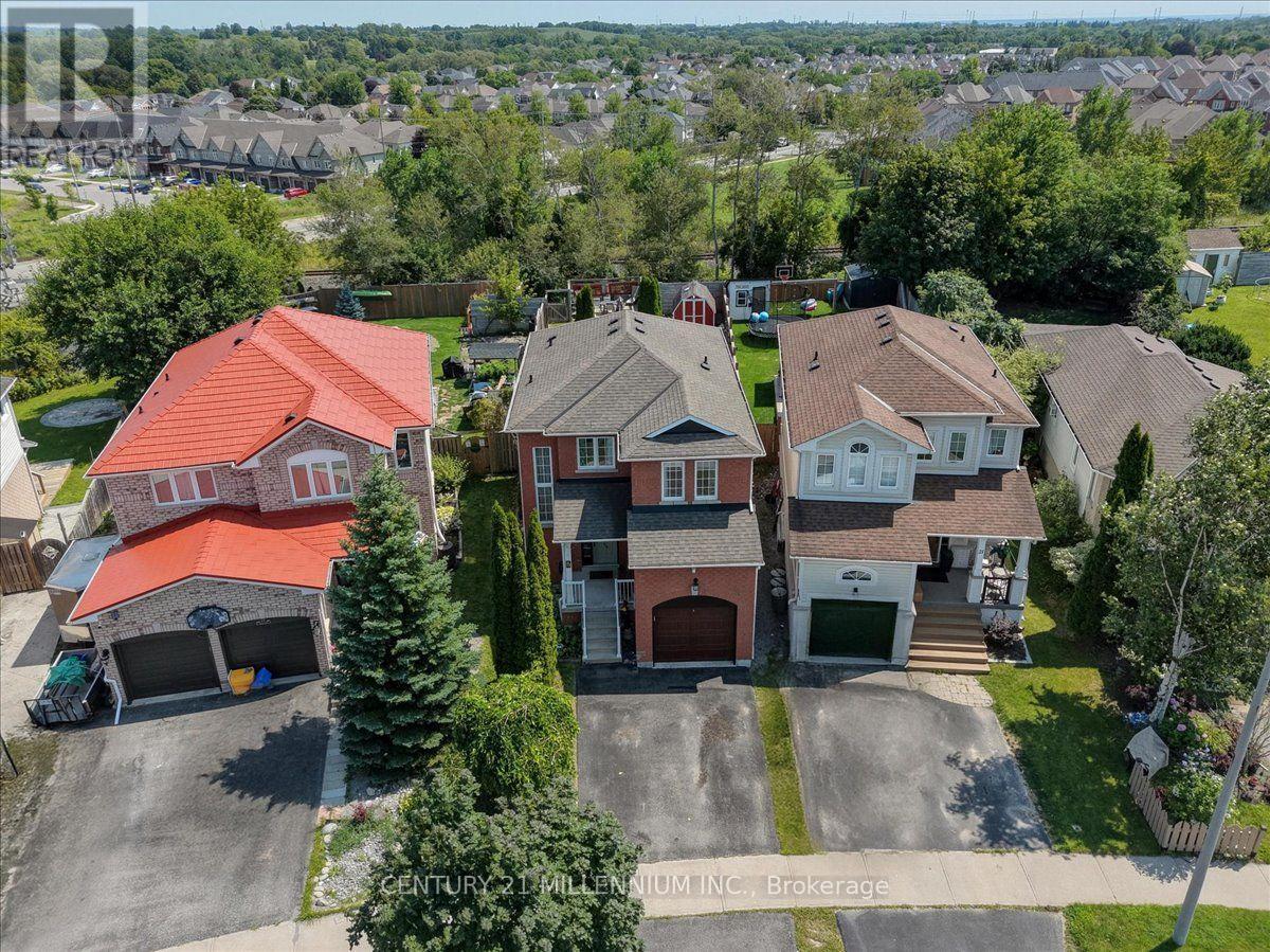 23 Eldad Drive, Clarington, ON - Outdoor With Facade