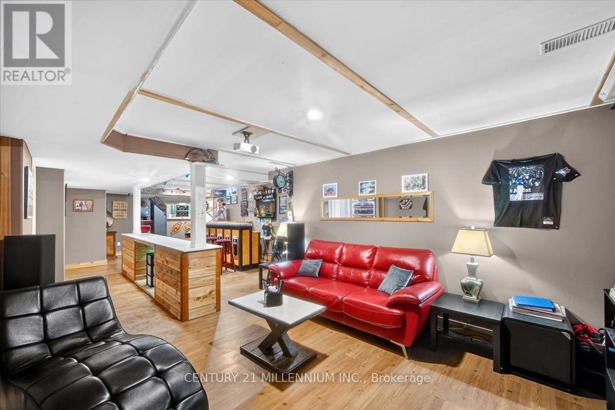 23 Eldad Drive, Clarington, ON - Indoor Photo Showing Living Room