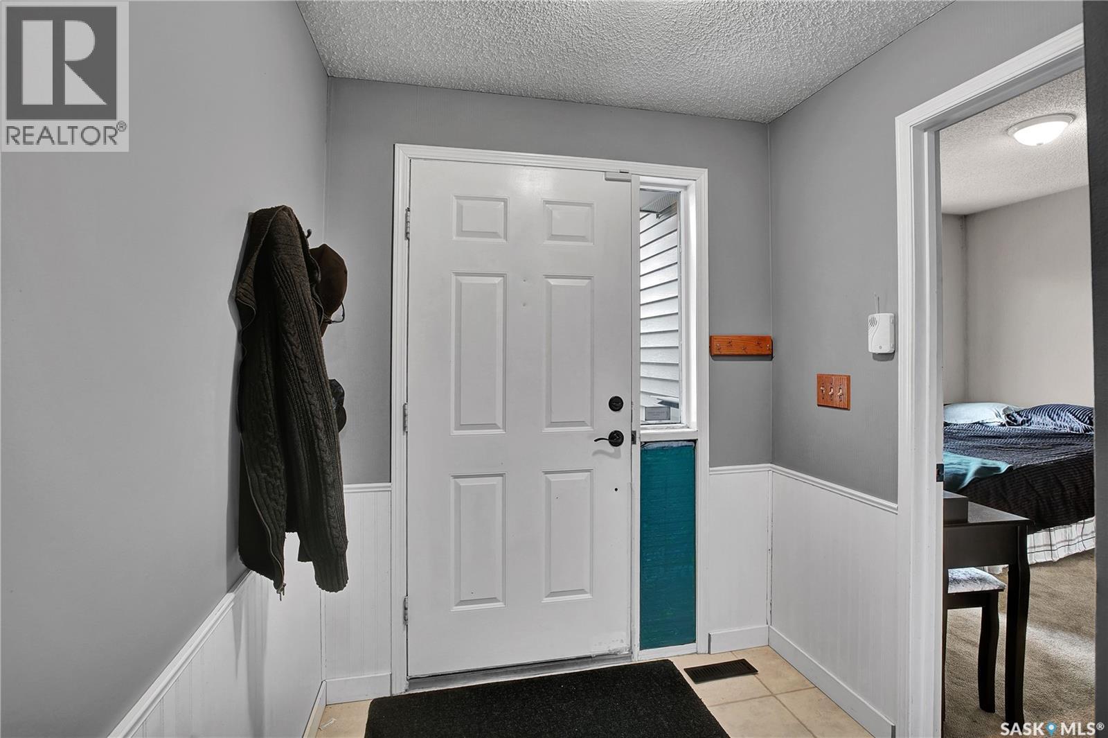 519 Webster Street, Saskatoon, SK - Indoor Photo Showing Other Room