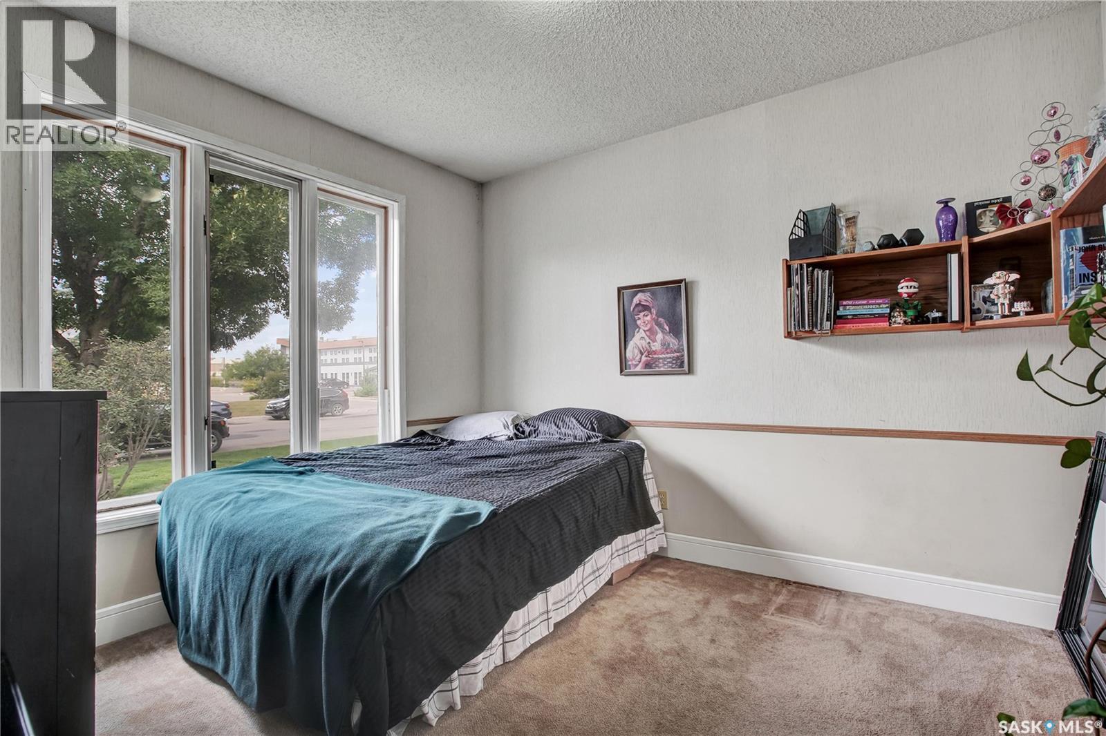 519 Webster Street, Saskatoon, SK - Indoor Photo Showing Bedroom