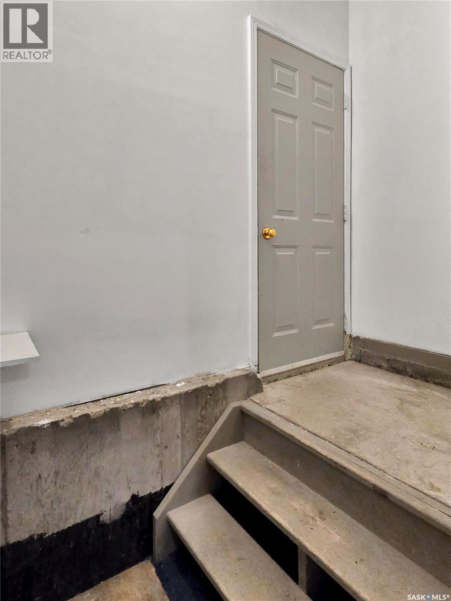 519 Webster Street, Saskatoon, SK - Indoor Photo Showing Other Room