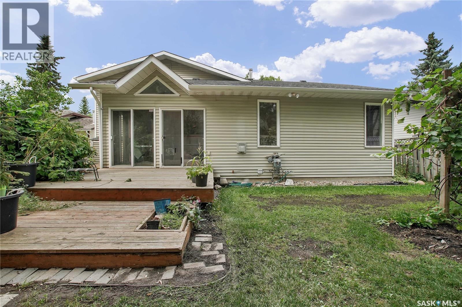 519 Webster Street, Saskatoon, SK - Outdoor