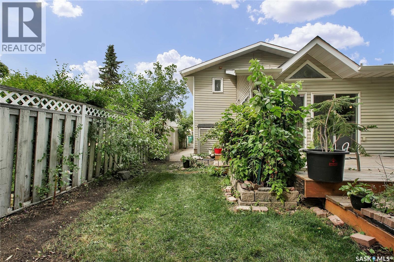 519 Webster Street, Saskatoon, SK - Outdoor