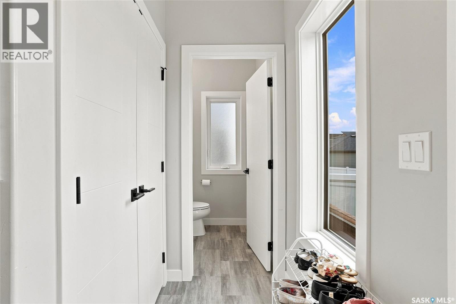 222 Dubois Crescent, Saskatoon, SK - Indoor Photo Showing Other Room