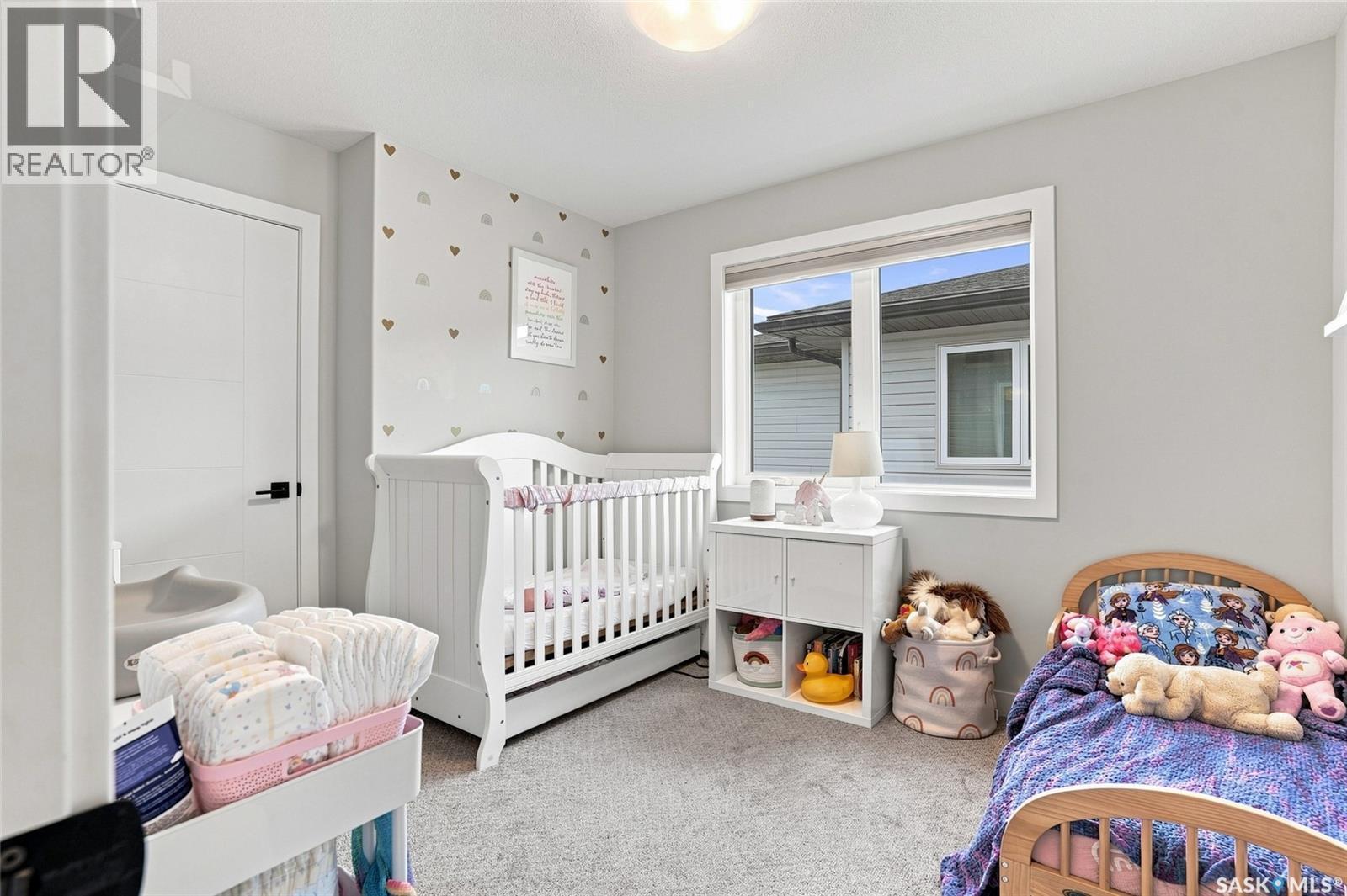 222 Dubois Crescent, Saskatoon, SK - Indoor Photo Showing Bedroom