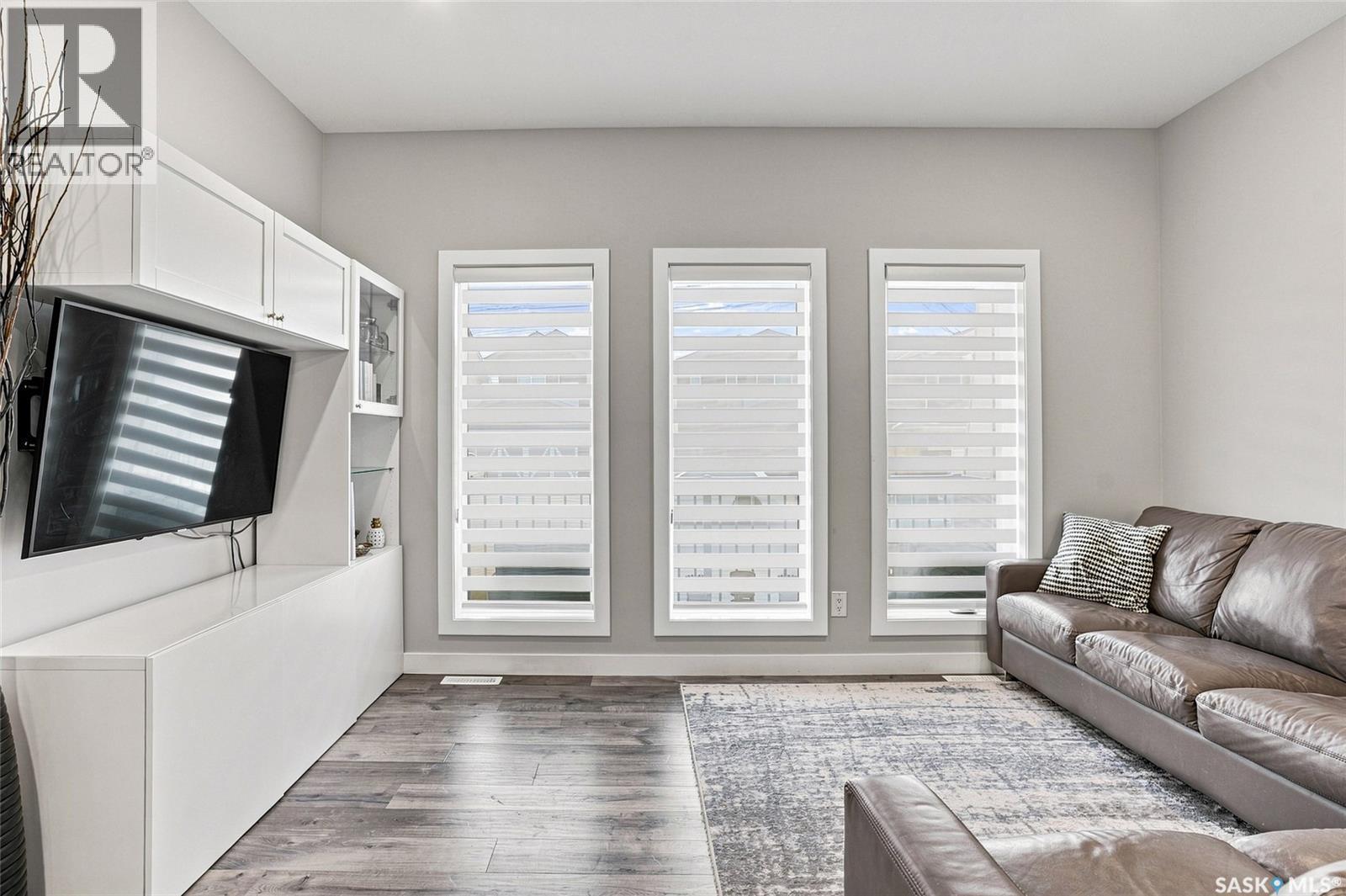 222 Dubois Crescent, Saskatoon, SK - Indoor Photo Showing Other Room