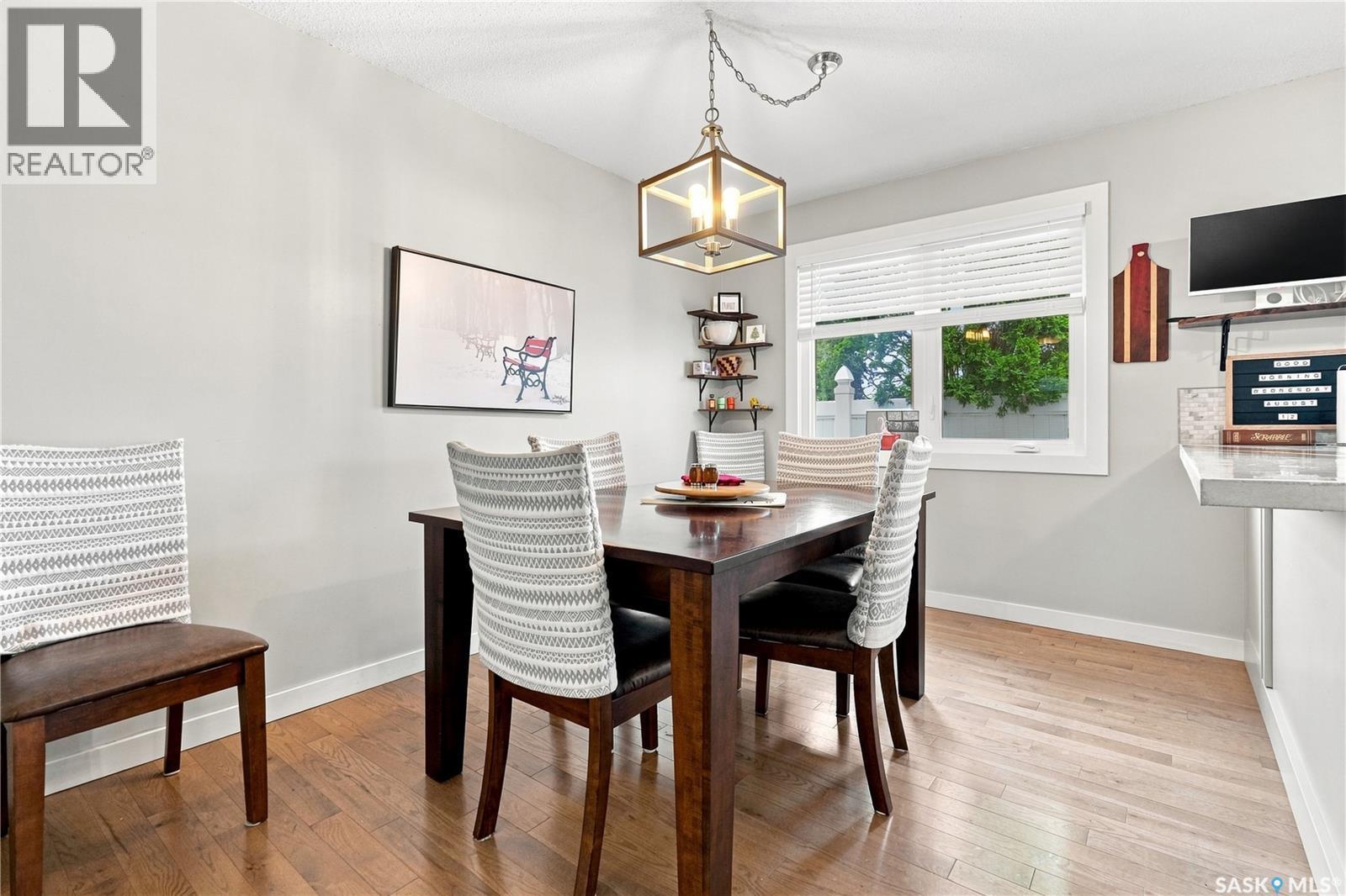 2 Springstein Avenue, Regina, SK - Indoor Photo Showing Dining Room