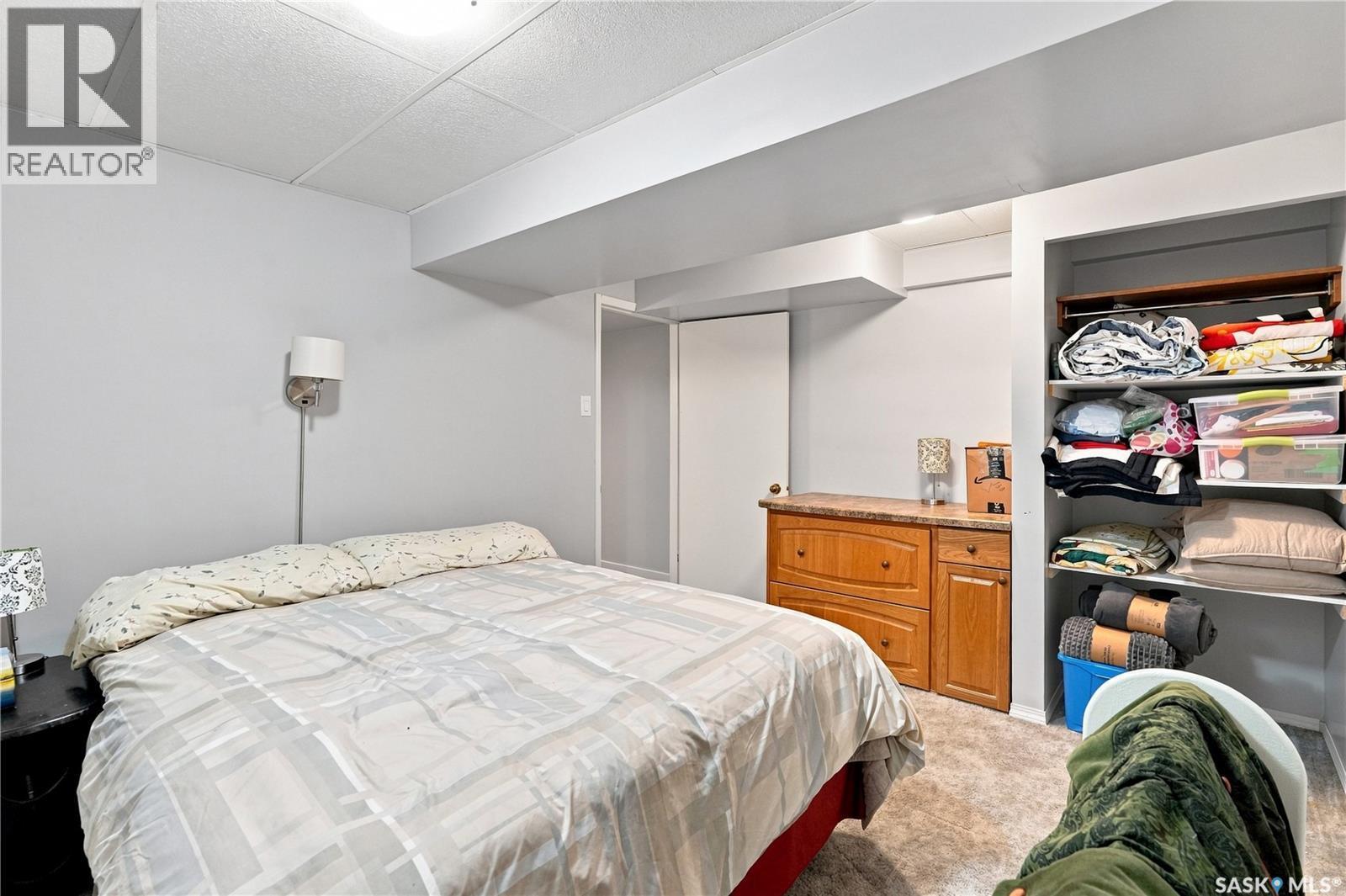 2 Springstein Avenue, Regina, SK - Indoor Photo Showing Bedroom