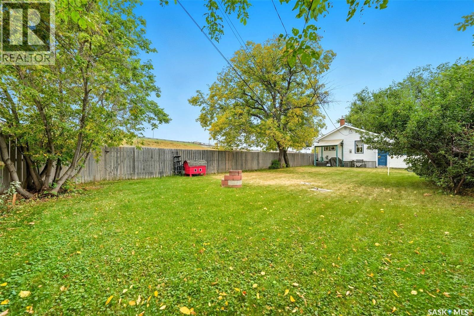416 Taylor Street W, Saskatoon, SK - Outdoor