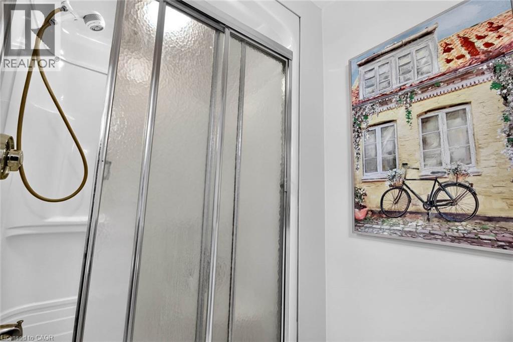 516 Kenmarr Crescent, Burlington, ON - Indoor