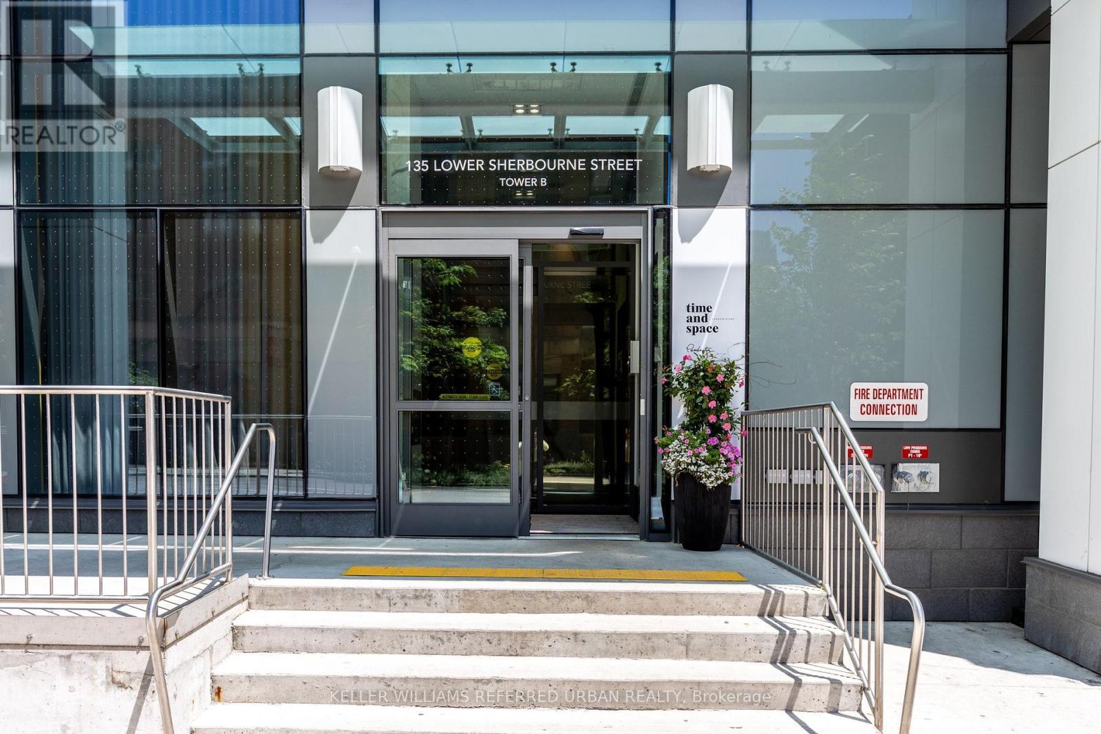 1635 - 135 Lower Sherbourne Street, Toronto, ON - Outdoor