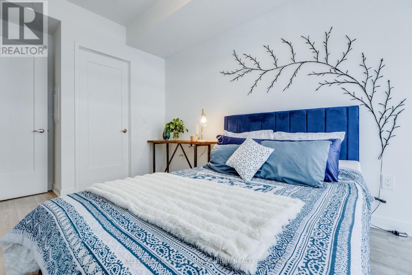 1635 - 135 Lower Sherbourne Street, Toronto, ON - Indoor Photo Showing Bedroom