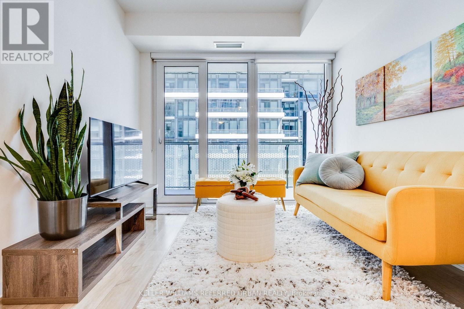 1635 - 135 Lower Sherbourne Street, Toronto, ON - Indoor