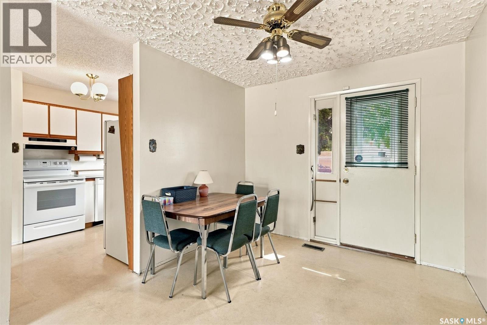 125 Arnason Crescent, Saskatoon, SK - Indoor Photo Showing Other Room