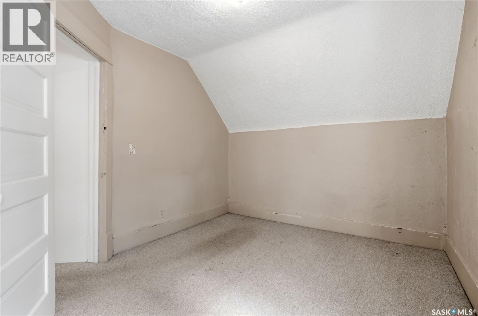 2242 Angus Street, Regina, SK - Indoor Photo Showing Other Room