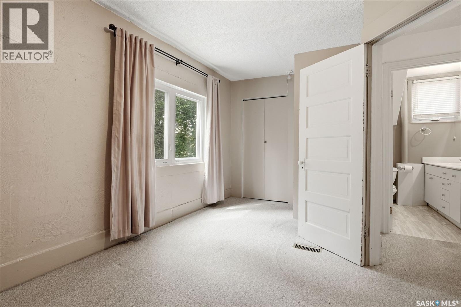 2242 Angus Street, Regina, SK - Indoor Photo Showing Other Room