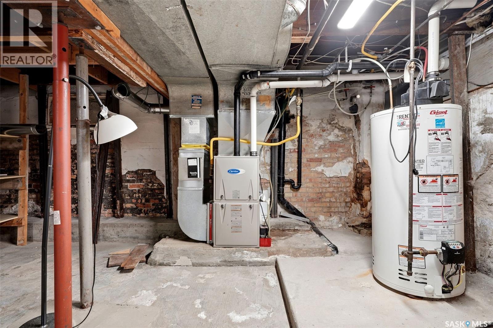 2242 Angus Street, Regina, SK - Indoor Photo Showing Basement