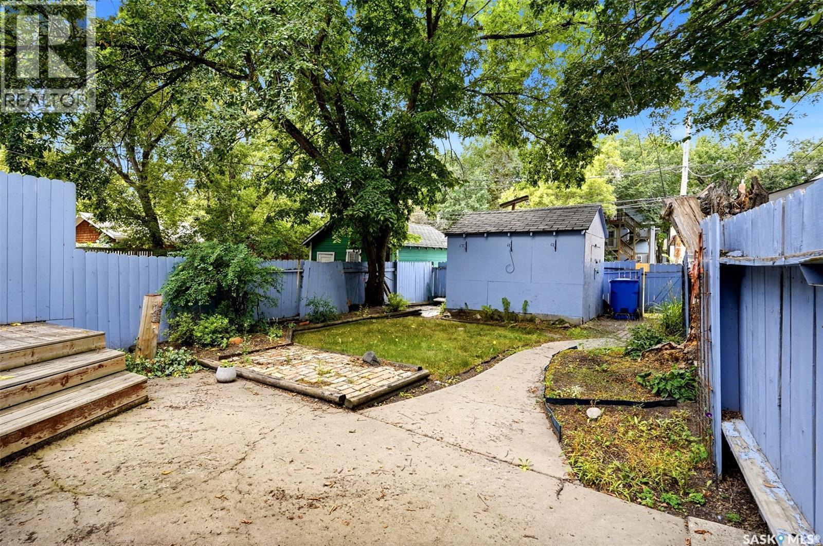 2242 Angus Street, Regina, SK - Outdoor