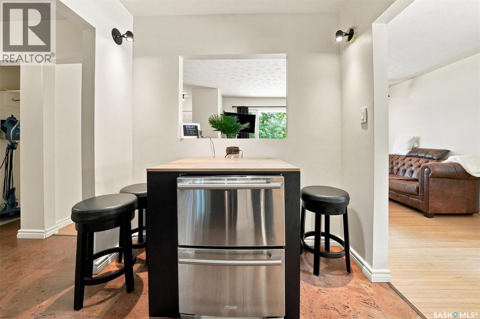 1621 Edward Avenue, Saskatoon, SK - Indoor