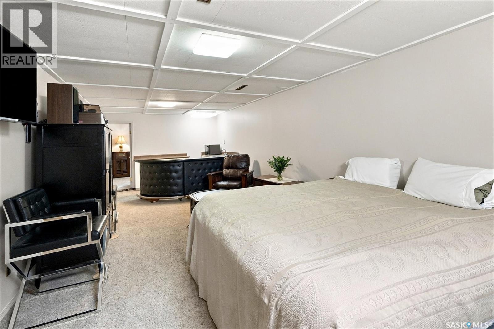 1621 Edward Avenue, Saskatoon, SK - Indoor Photo Showing Bedroom