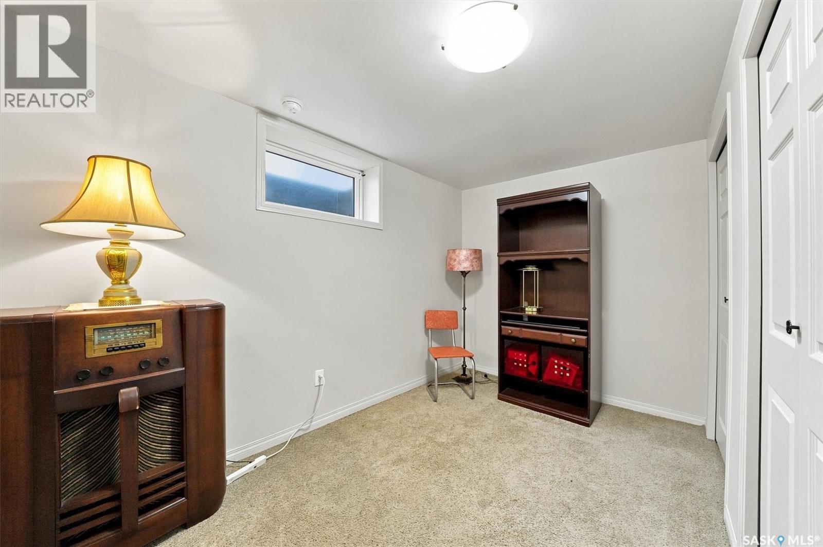 1621 Edward Avenue, Saskatoon, SK - Indoor