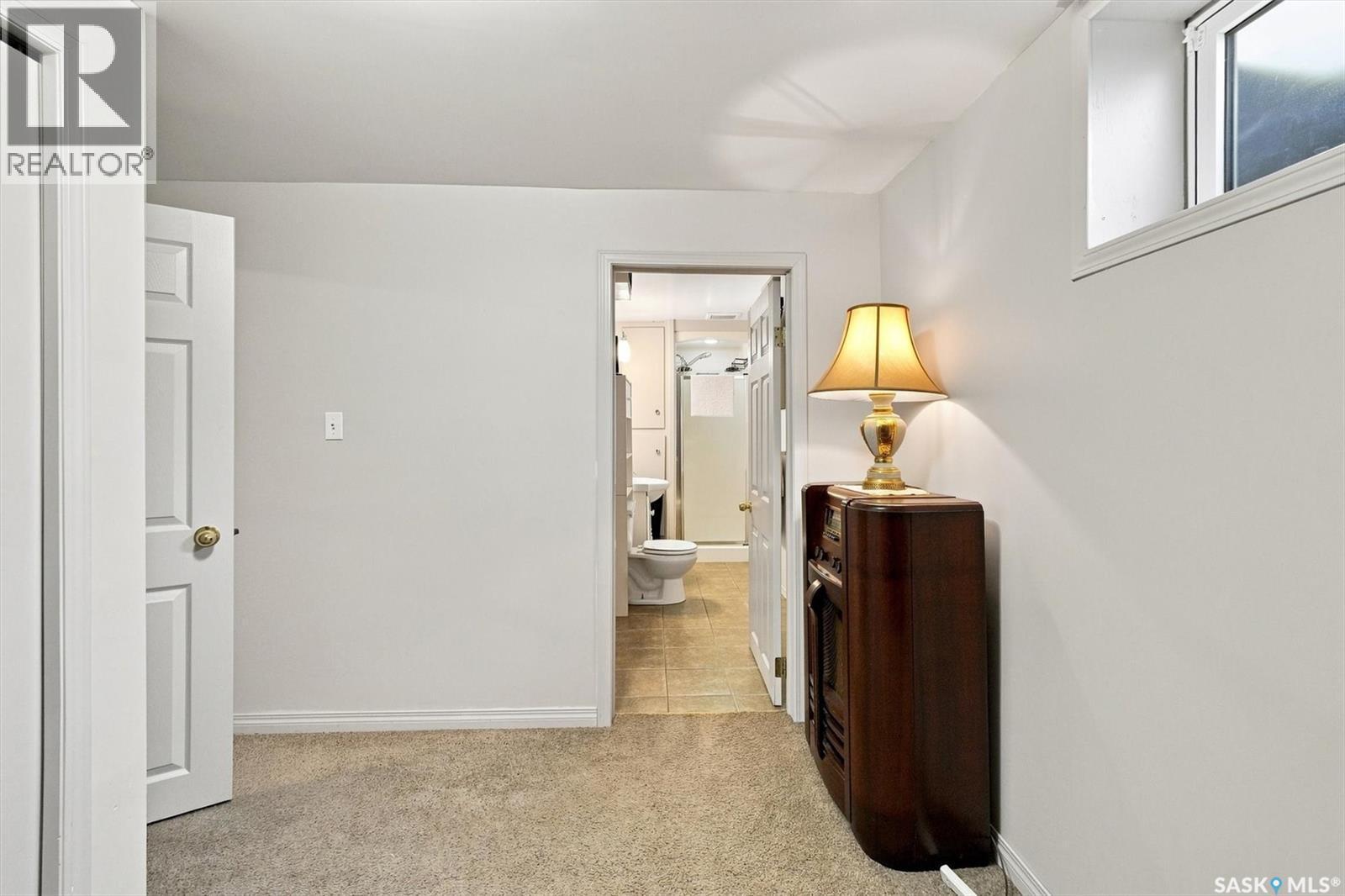 1621 Edward Avenue, Saskatoon, SK - Indoor Photo Showing Other Room