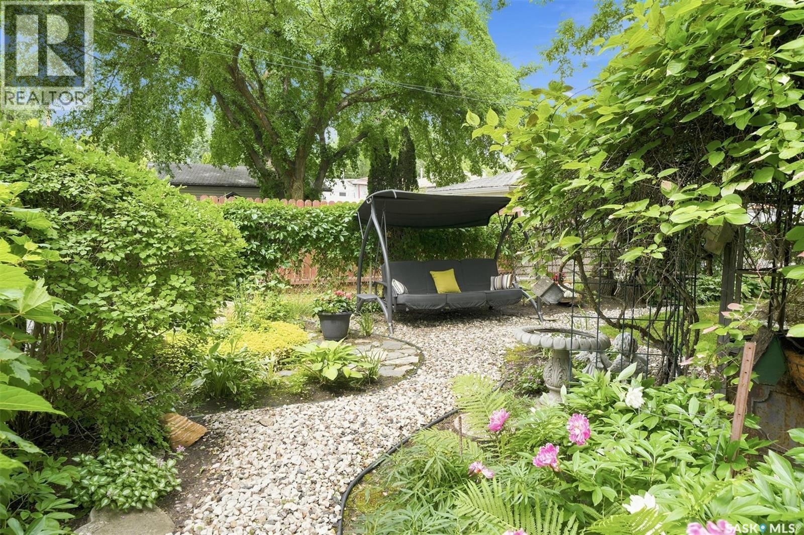1621 Edward Avenue, Saskatoon, SK - Outdoor