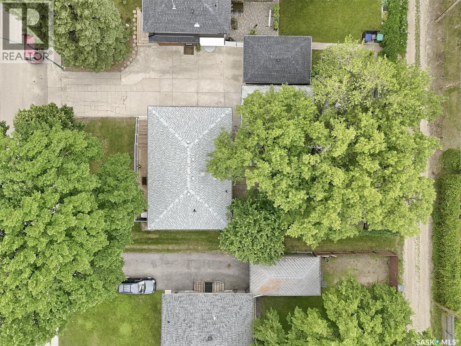 1621 Edward Avenue, Saskatoon, SK - Outdoor