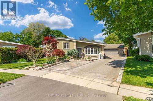 26 ALSTON COURT  Brampton, ON L6W 3B6