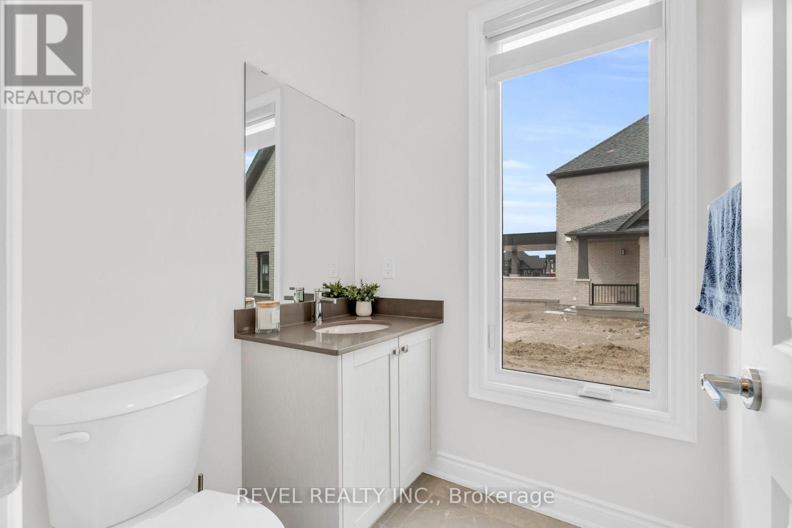 36 Ewing Way, Amaranth, ON - Indoor Photo Showing Bathroom