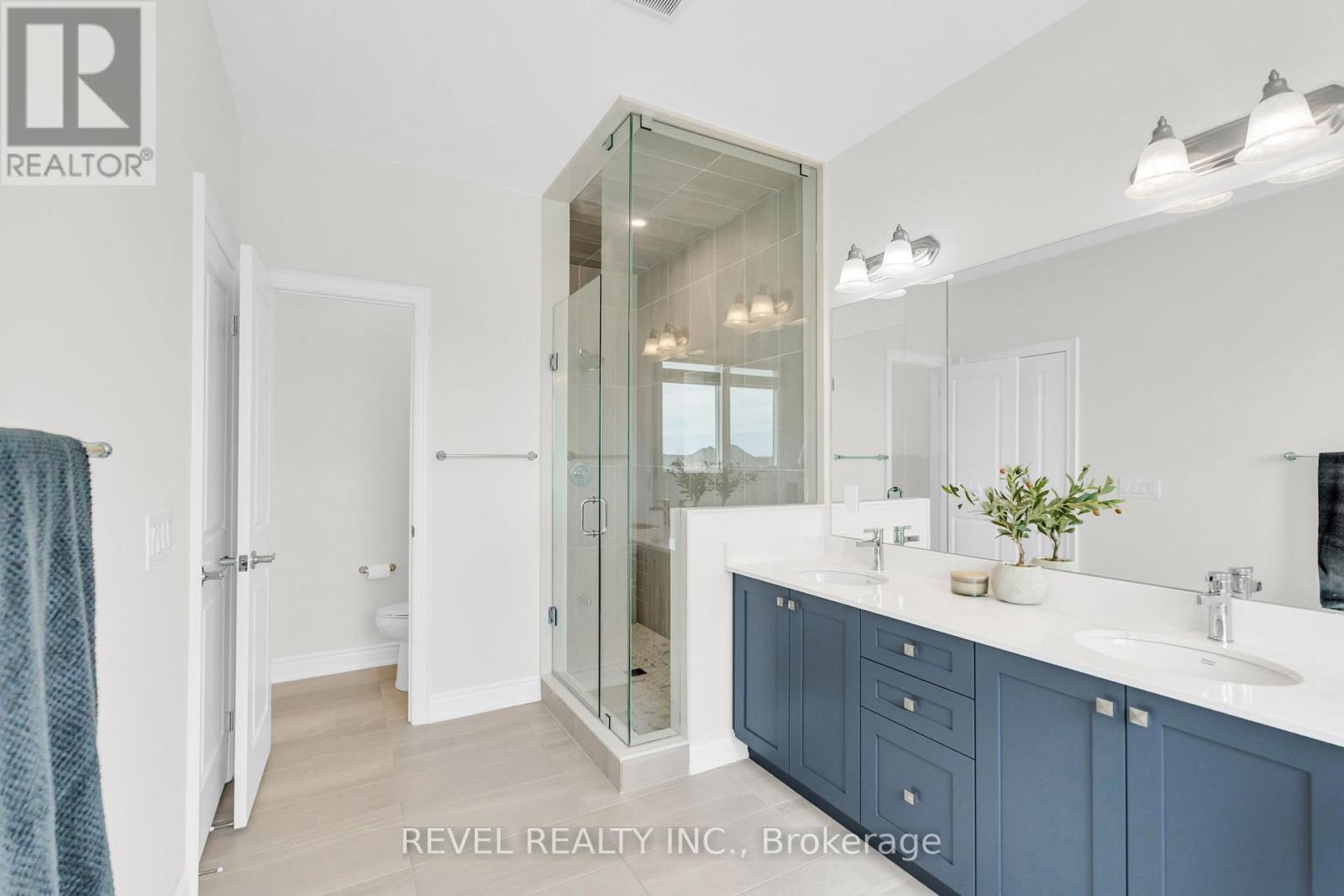 36 Ewing Way, Amaranth, ON - Indoor Photo Showing Bathroom