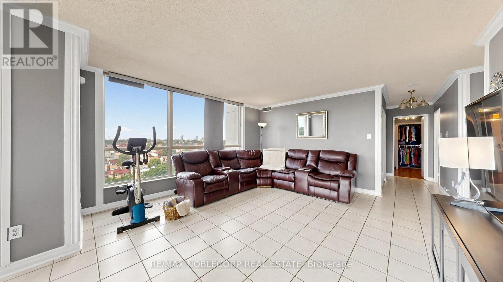 804 - 2901 Kipling Avenue, Toronto, ON - Indoor