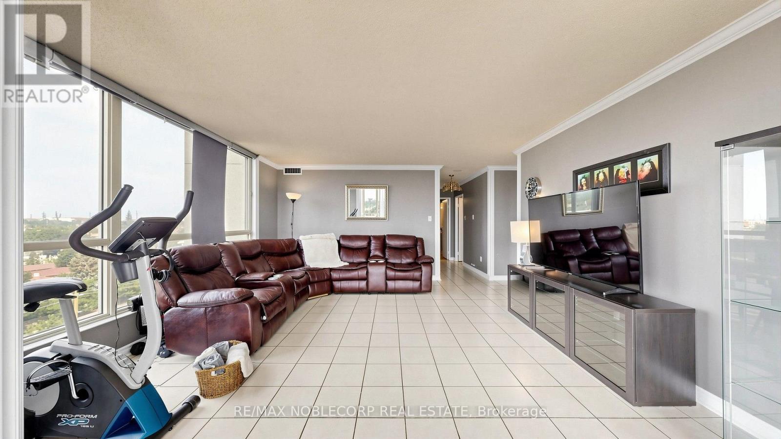 804 - 2901 Kipling Avenue, Toronto, ON - Indoor