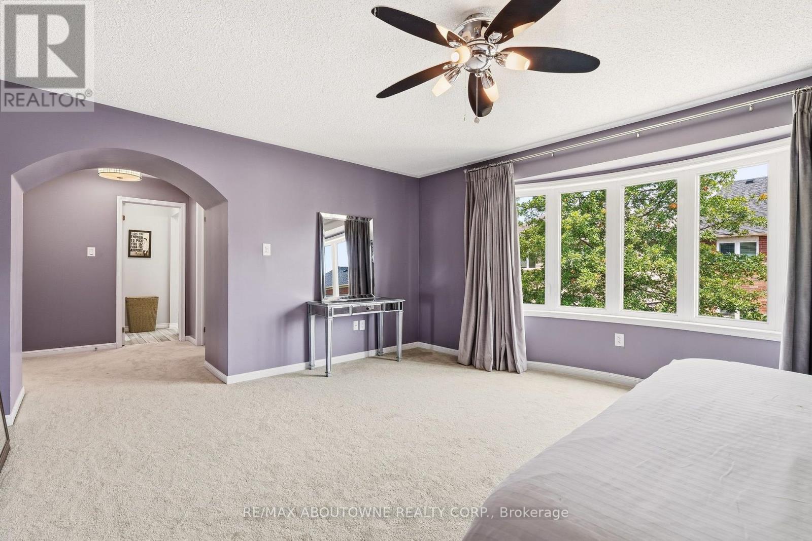 536 Cusick Circle, Milton, ON - Indoor Photo Showing Bedroom