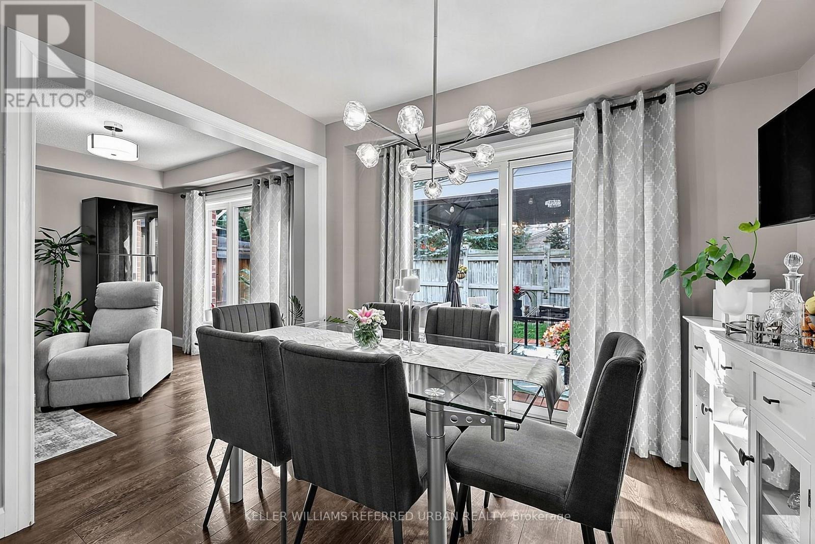 23 - 430 Mapleview Drive E, Barrie, ON - Indoor Photo Showing Dining Room