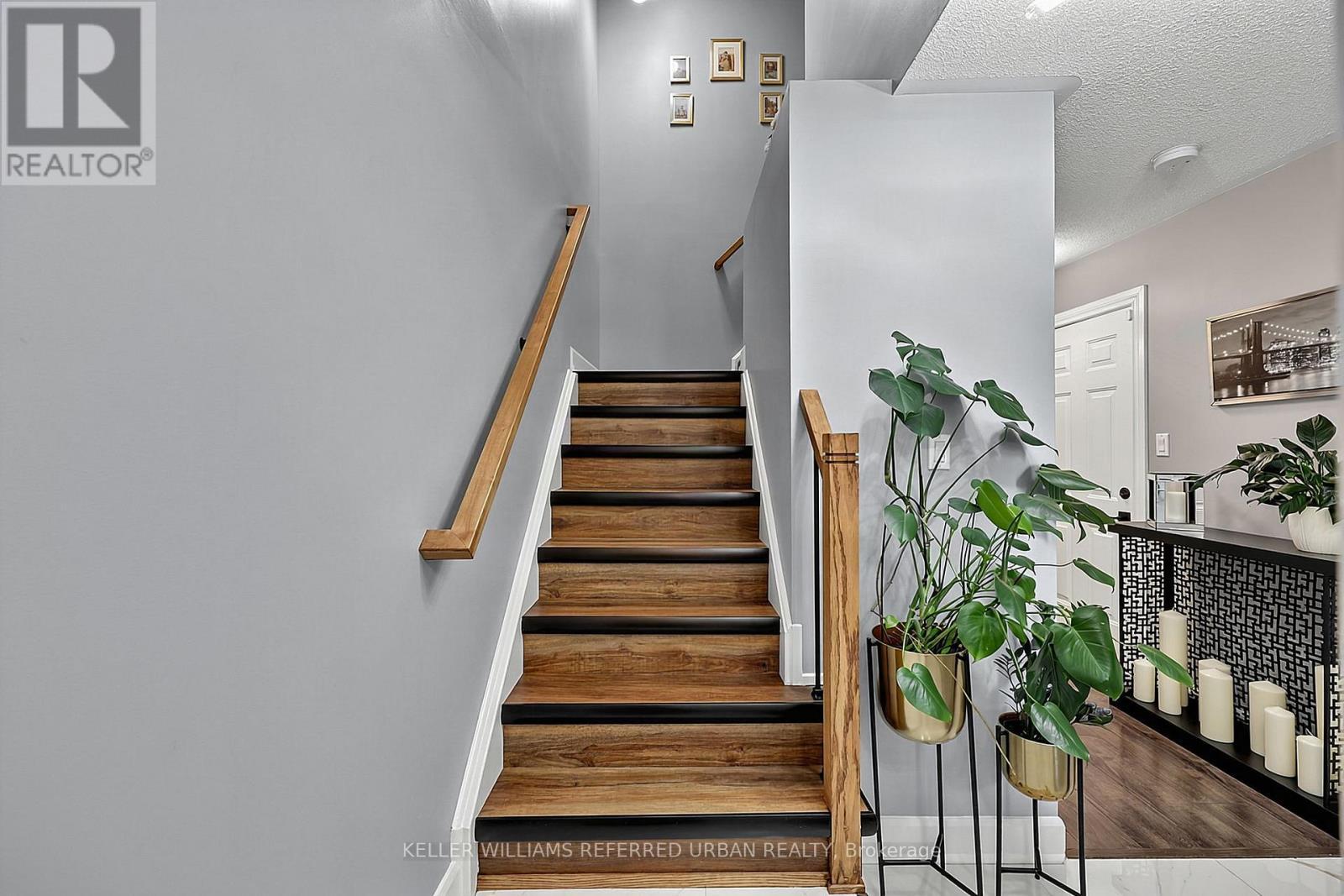 23 - 430 Mapleview Drive E, Barrie, ON - Indoor Photo Showing Other Room