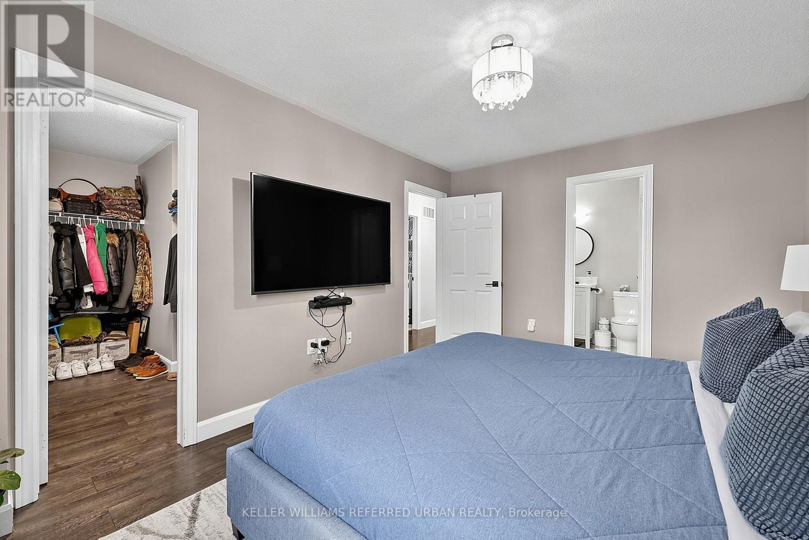 23 - 430 Mapleview Drive E, Barrie, ON - Indoor Photo Showing Bedroom