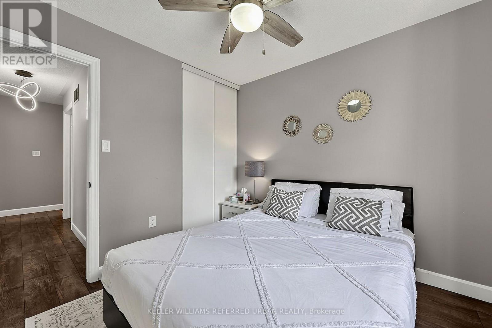 23 - 430 Mapleview Drive E, Barrie, ON - Indoor Photo Showing Bedroom