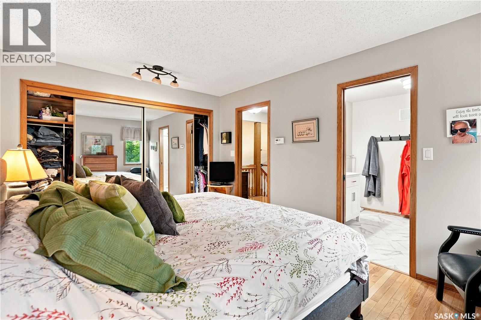 6723 Maple Ridge Drive, Regina, SK - Indoor Photo Showing Bedroom