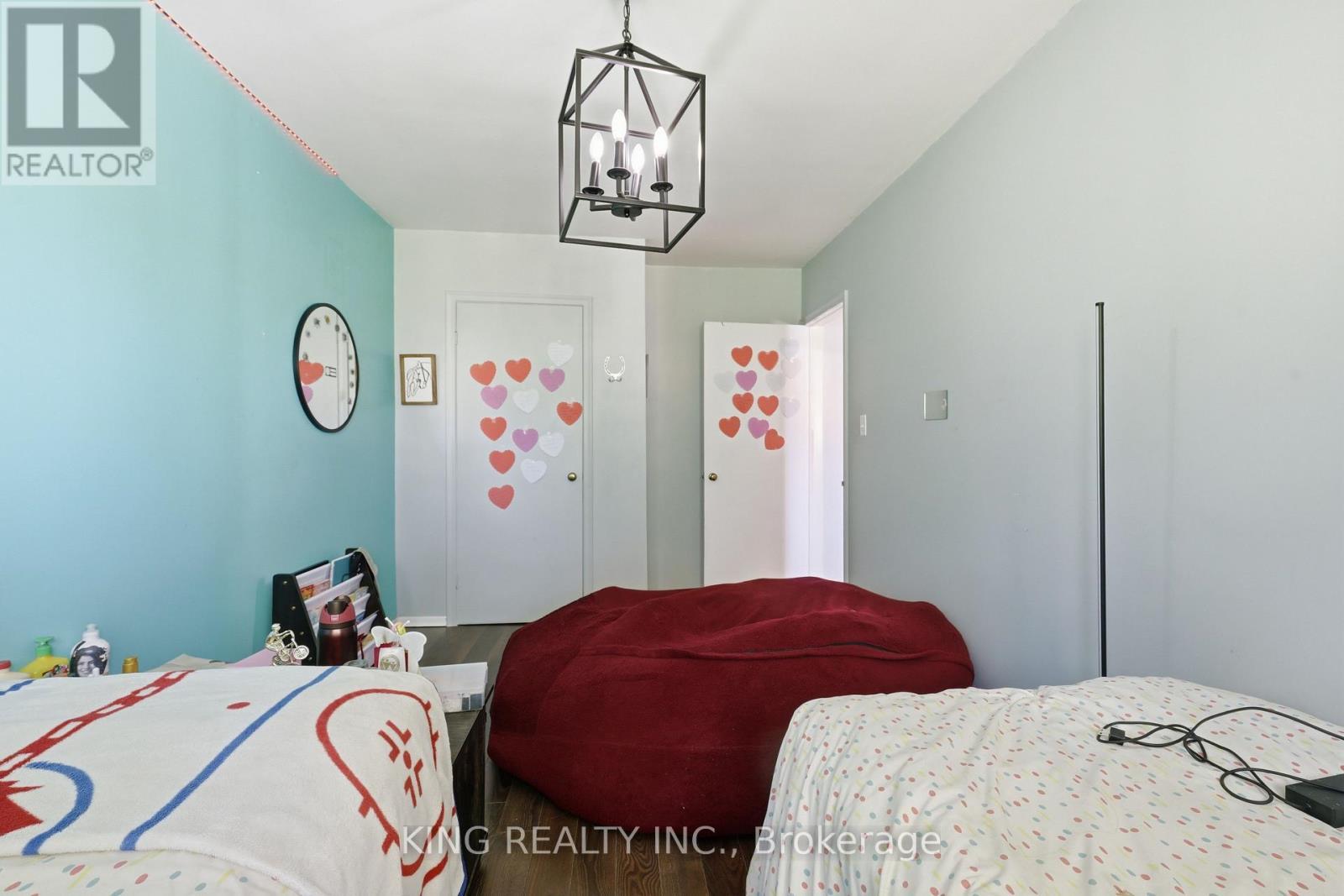 920 Concession Road, Cambridge, ON - Indoor Photo Showing Bedroom