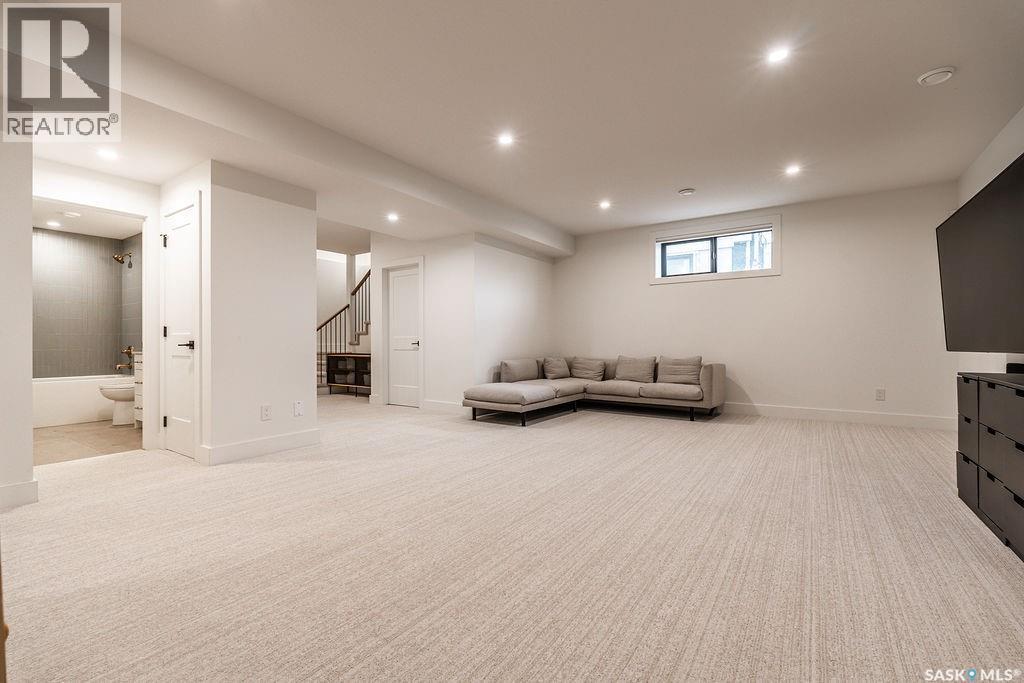 656 Pepper Bend, Saskatoon, SK - Indoor Photo Showing Basement