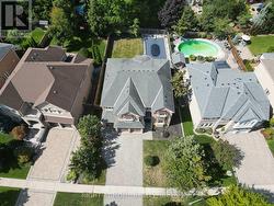 2427 ERIN CENTRE BOULEVARD Mississauga, ON L5M 5B3